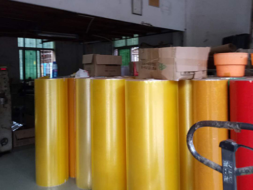 包裝(zhuang)膠帶生産車(che)間